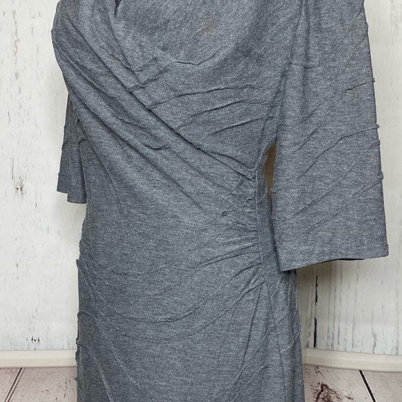 Gray 3/4 sleeve Dress - Picture 9 of 10